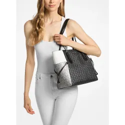 MK VOYAGER LG EW TOTE BLACK